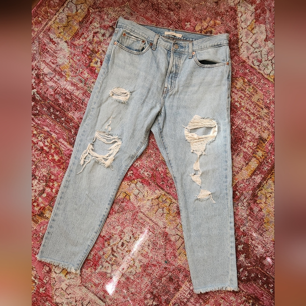 Levi's Light Wash Wedgie Denim Jeans